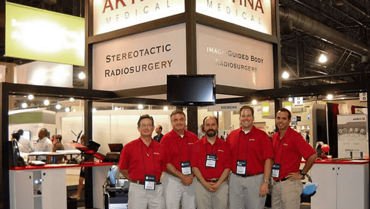 1986-timeline Staff at Aktina Medical booth at trade show