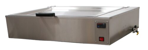 SP-1600-D Water Bath Pan with Digital Controls in the Closed Position